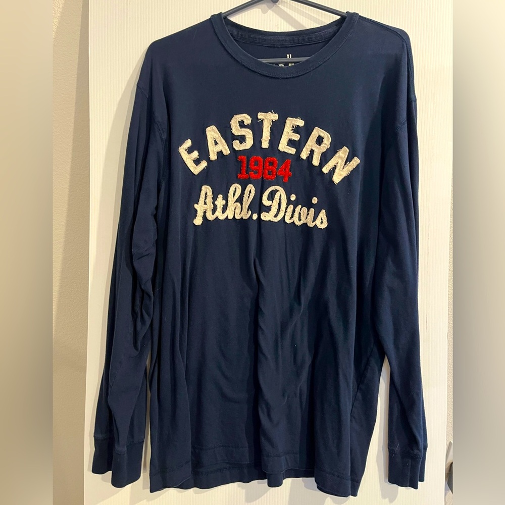 OLD NAVY long sleeve tee